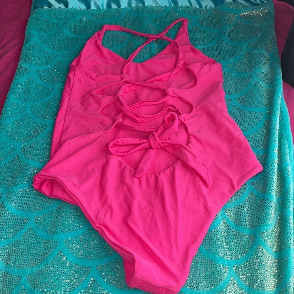 Hot Pink One Piece Swimsuit - Size Large - Picture 4 of 6
